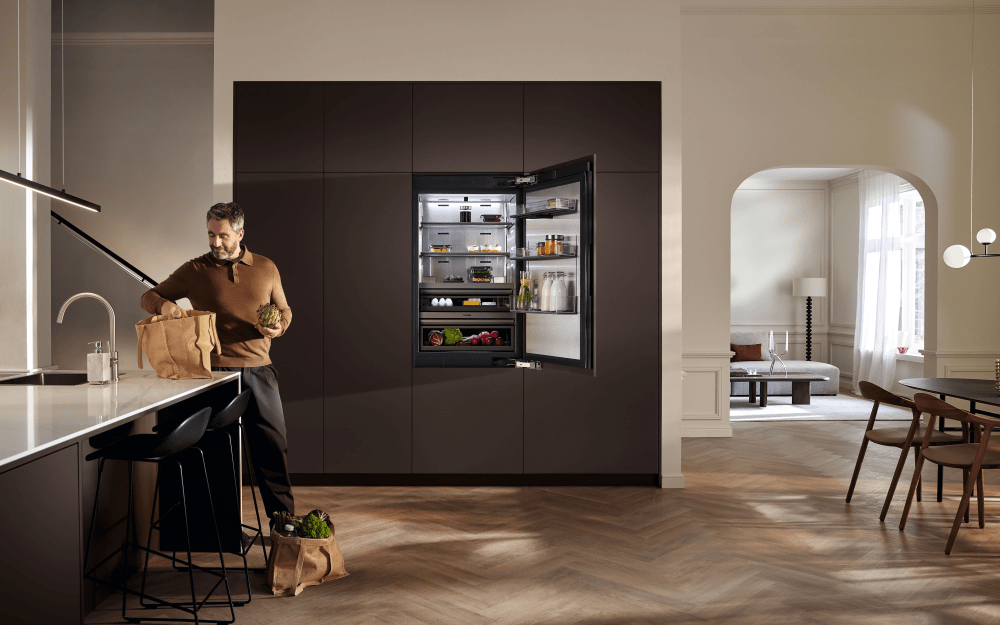 Miele vgradni hladilnik KFMC3834 R MaterCool - slika 9